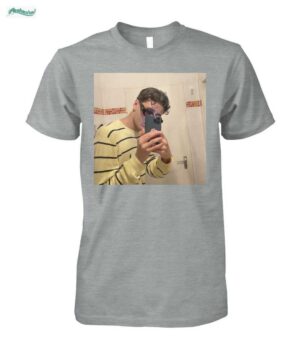 Pashanim Paris Freestyle (skrilla rmx) T-Shirt | Offizielles Spiegelbild Merch